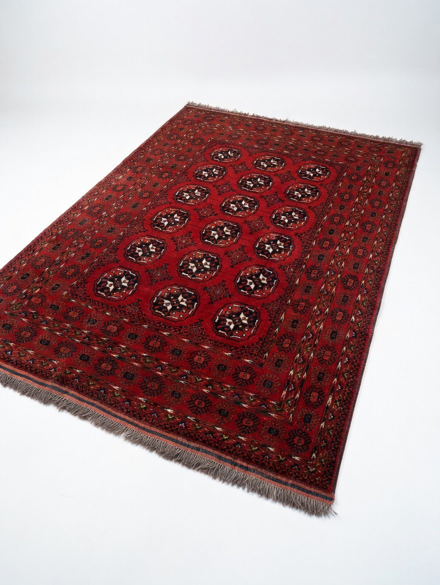 Tapis Boukhara afghan, détail des médaillons octogonaux