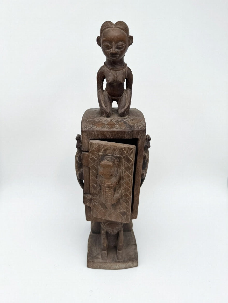 Reliquaire anthropomorphe Yaka en bois, art africain